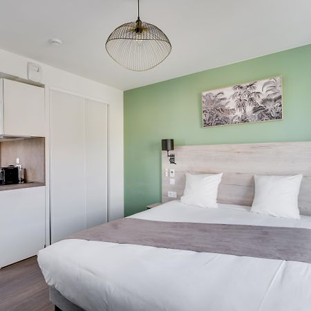 All Suites Appart Hotel Massy Palaiseau Luaran gambar